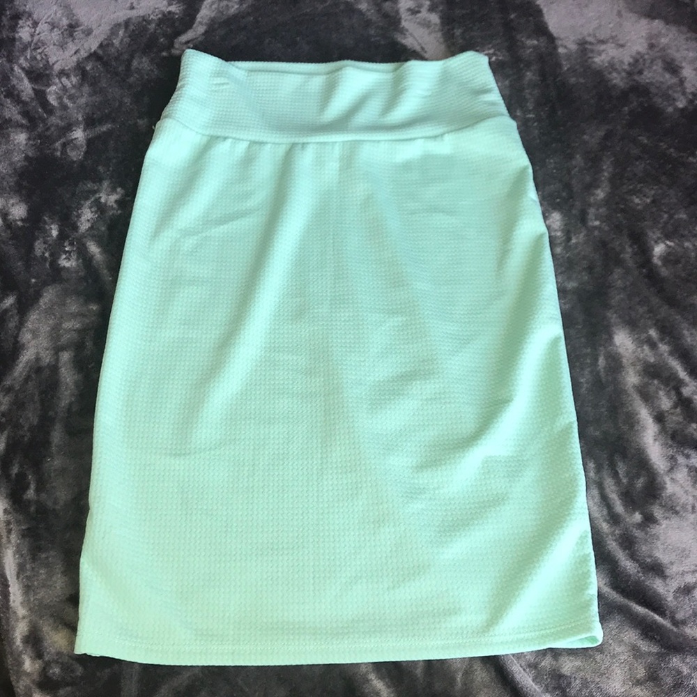 LuLaRoe Cassie Skirt in Mint Sz S